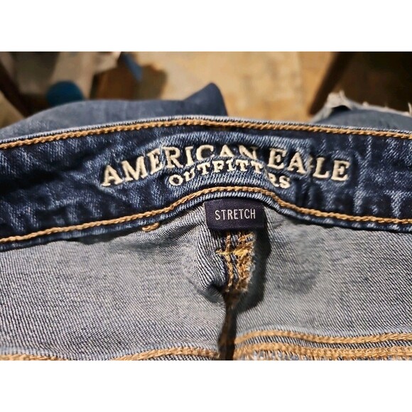 New Sz 16 36X5 American Eagle Shorts Tom Girl Midi Stretch Distressed Denim - Picture 3 of 6